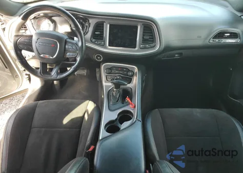 2022 Dodge Challenger Gt z USA, uszkodzony, nr VIN 2C3CDZJG2NH238697